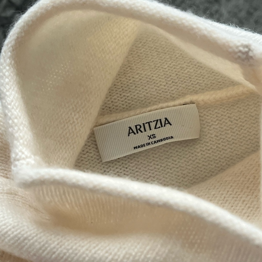 Aritzia Cashmere Mockneck Women's Cream Knit Turtleneck Cozy Sweater Sz XS - Picture 9 of 11